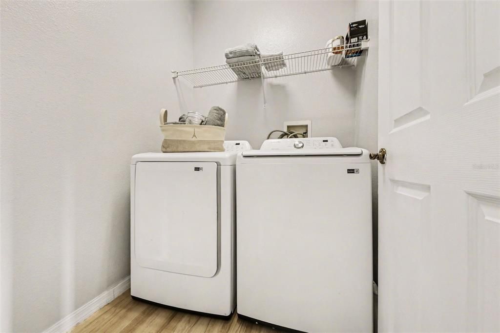 Active With Contract: $310,000 (2 beds, 2 baths, 1516 Square Feet)