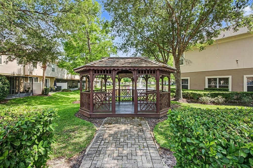 Active With Contract: $310,000 (2 beds, 2 baths, 1516 Square Feet)