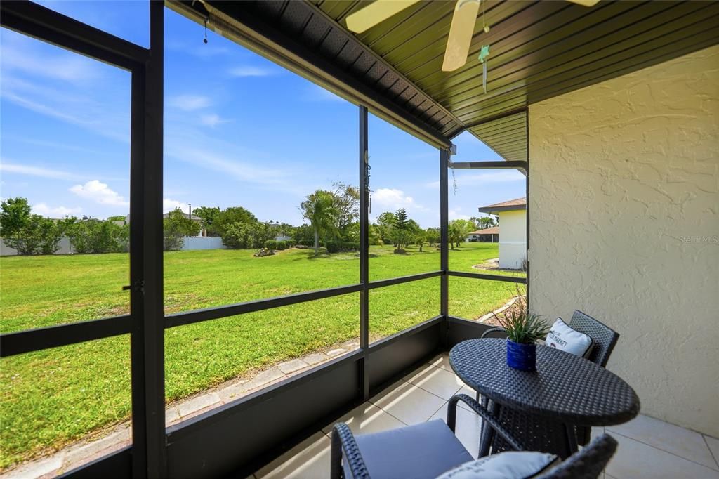 Activo con contrato: $140,000 (2 camas, 2 baños, 886 Pies cuadrados)