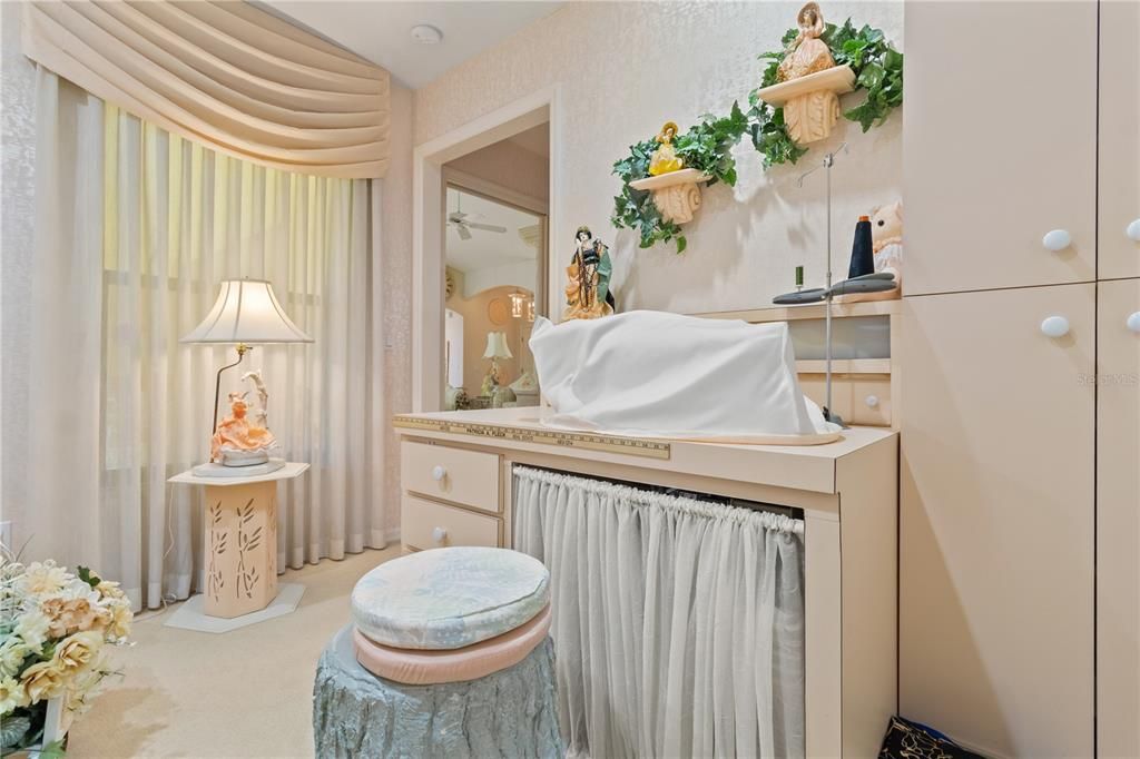 For Sale: $309,700 (3 beds, 2 baths, 2021 Square Feet)