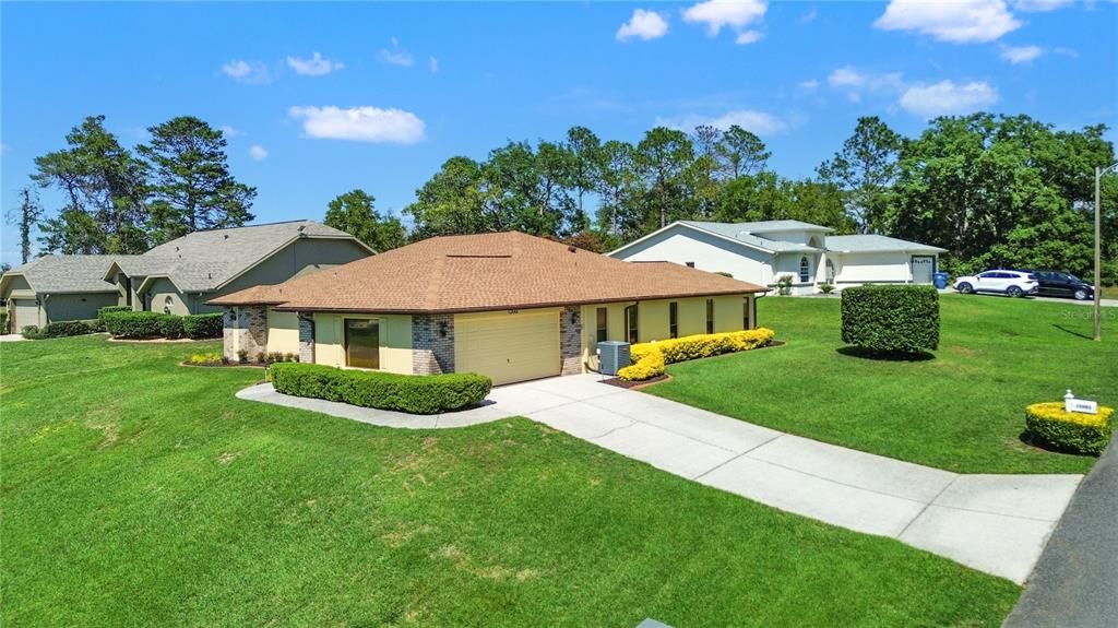 For Sale: $309,700 (3 beds, 2 baths, 2021 Square Feet)