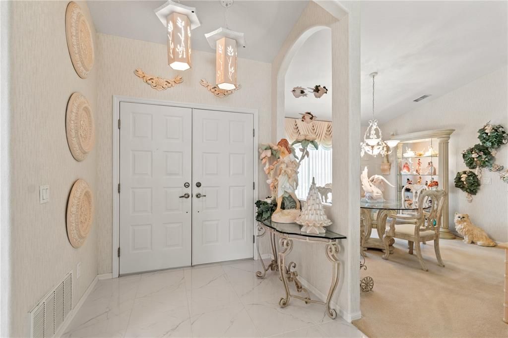 For Sale: $309,700 (3 beds, 2 baths, 2021 Square Feet)