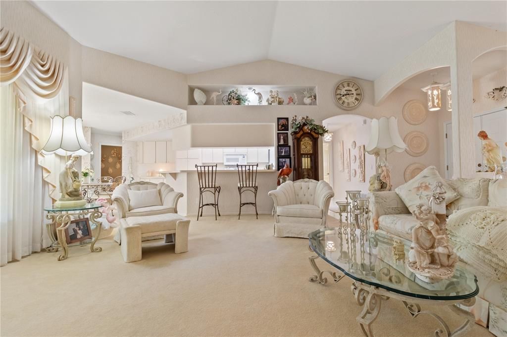 For Sale: $309,700 (3 beds, 2 baths, 2021 Square Feet)