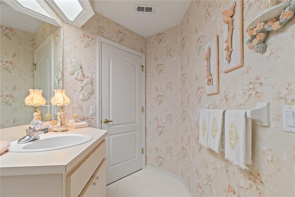 For Sale: $309,700 (3 beds, 2 baths, 2021 Square Feet)