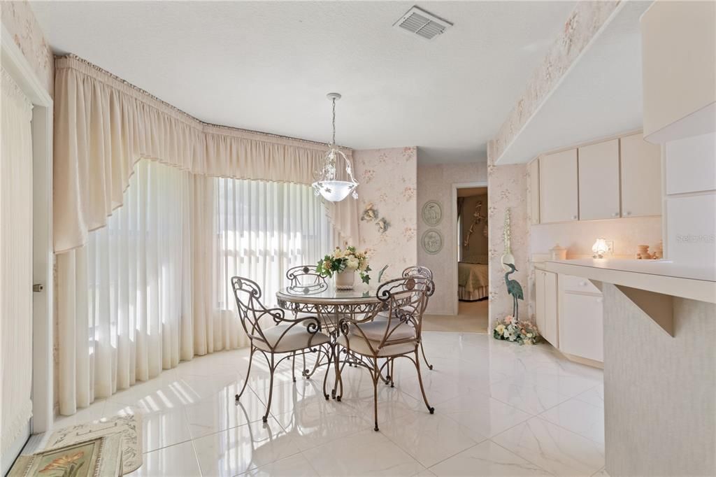For Sale: $309,700 (3 beds, 2 baths, 2021 Square Feet)
