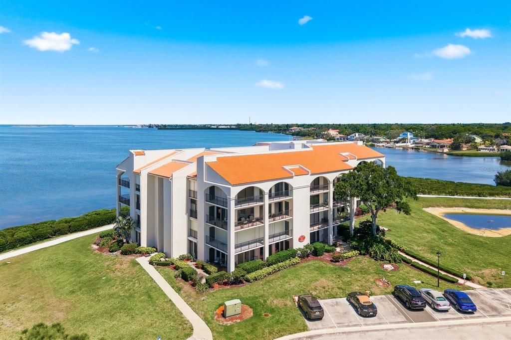 For Sale: $475,000 (2 beds, 2 baths, 1330 Square Feet)