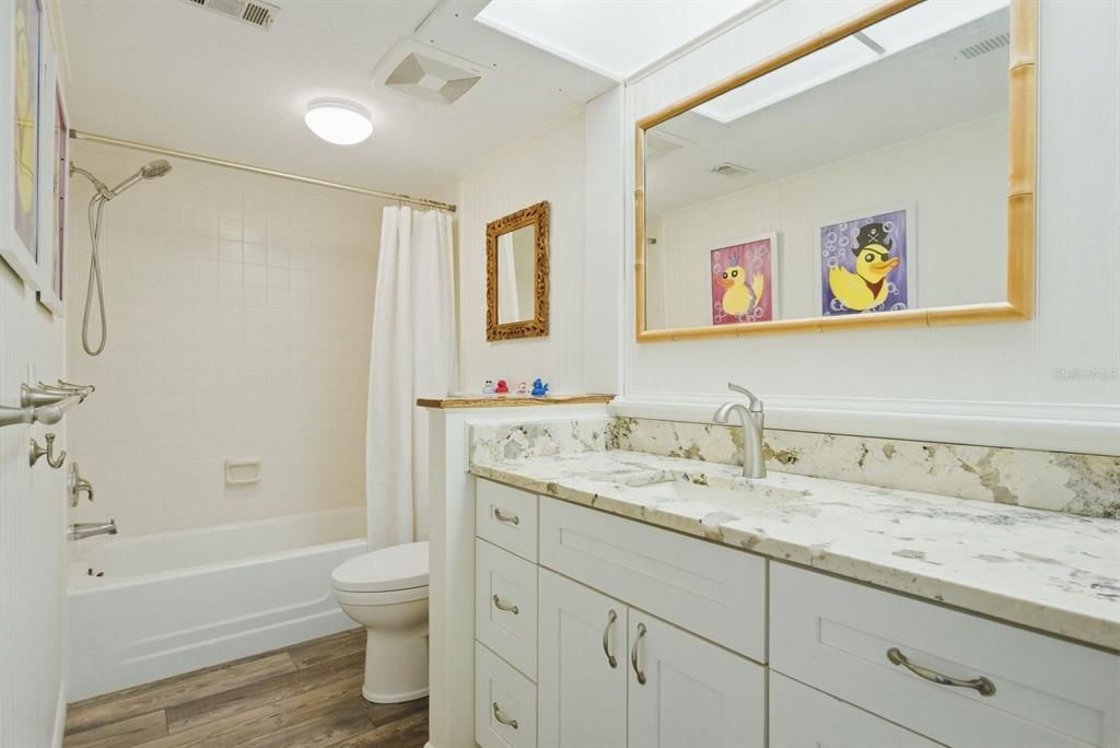 For Sale: $475,000 (2 beds, 2 baths, 1330 Square Feet)