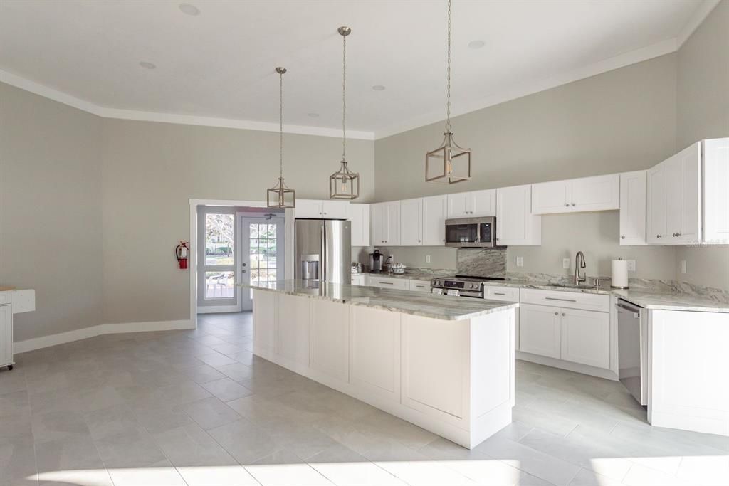 For Sale: $475,000 (2 beds, 2 baths, 1330 Square Feet)