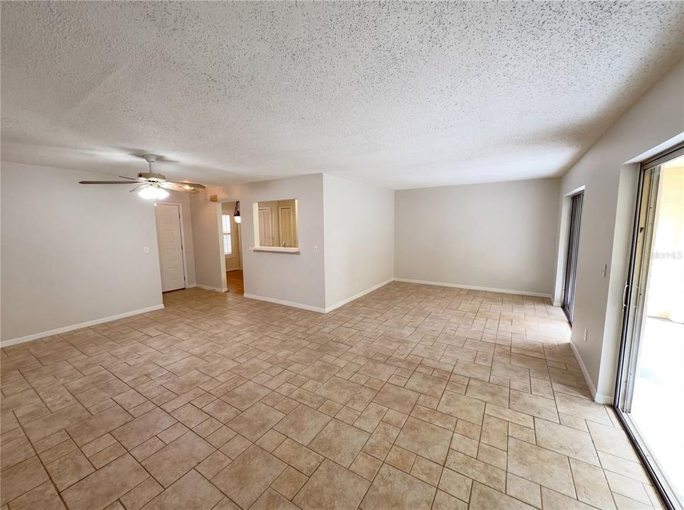 En Venta: $238,000 (3 camas, 2 baños, 1425 Pies cuadrados)