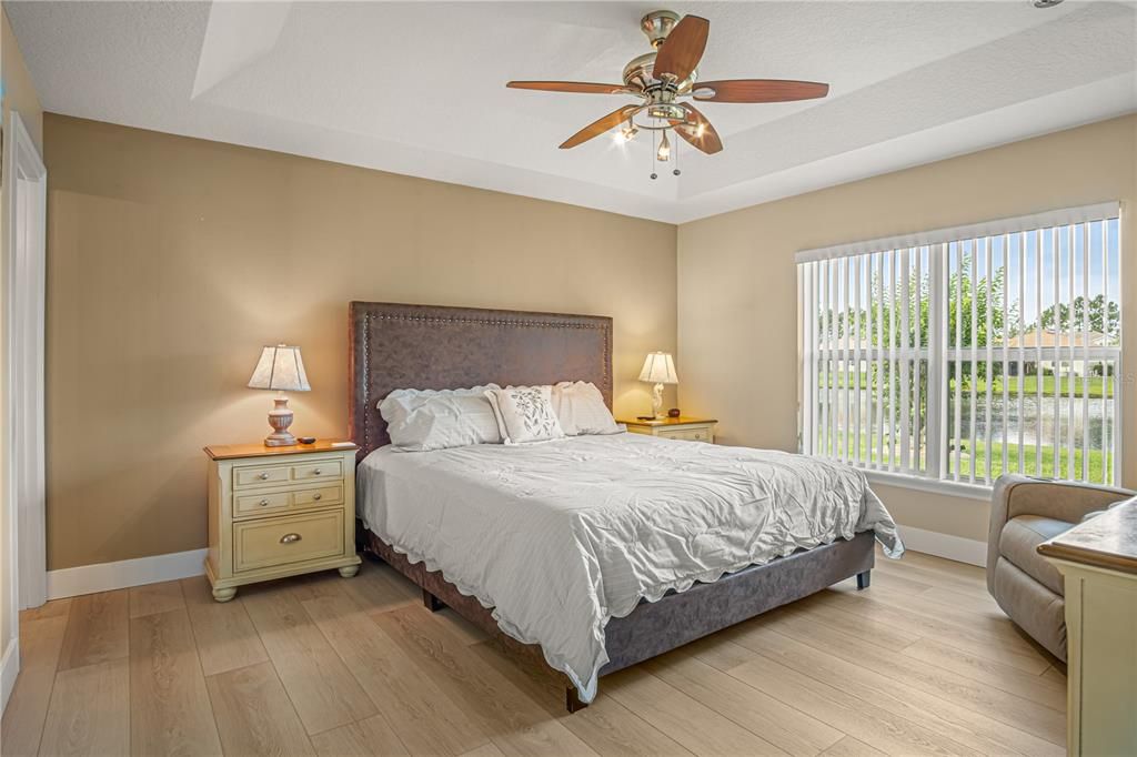 Activo con contrato: $355,000 (3 camas, 2 baños, 1537 Pies cuadrados)