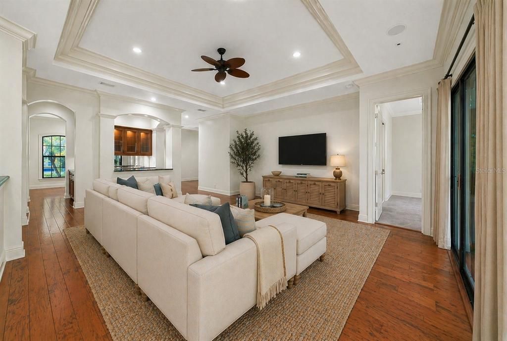 For Sale: $530,000 (3 beds, 3 baths, 2754 Square Feet)