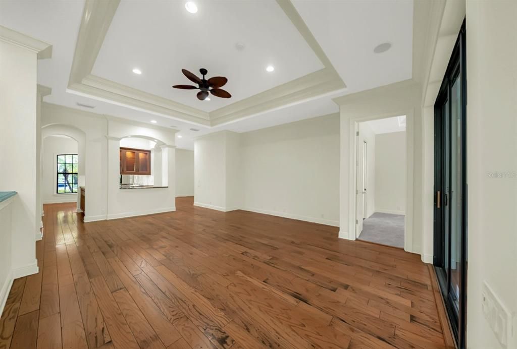 For Sale: $530,000 (3 beds, 3 baths, 2754 Square Feet)