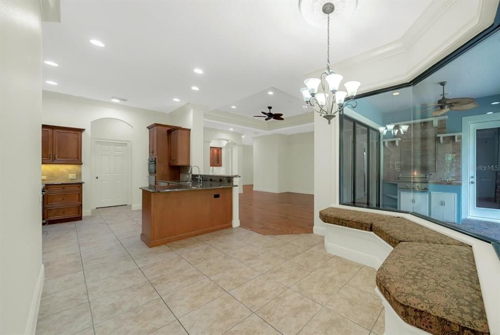 For Sale: $530,000 (3 beds, 3 baths, 2754 Square Feet)