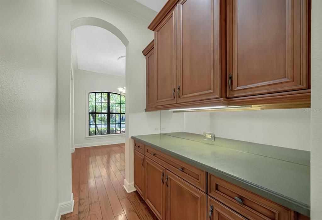 For Sale: $530,000 (3 beds, 3 baths, 2754 Square Feet)