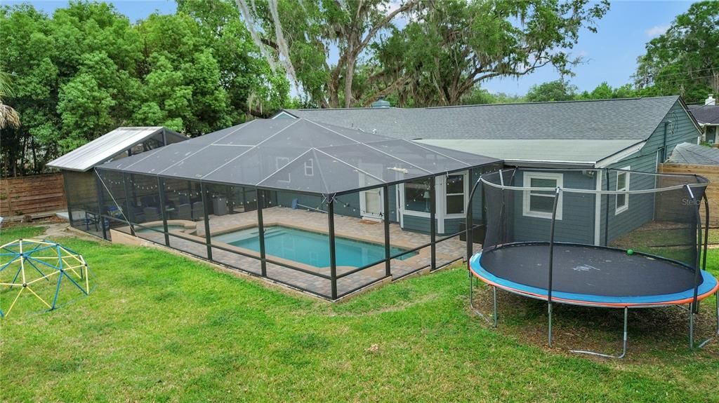En Venta: $534,900 (4 camas, 2 baños, 2023 Pies cuadrados)