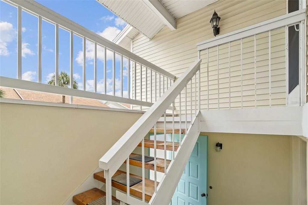 For Sale: $340,900 (2 beds, 2 baths, 920 Square Feet)