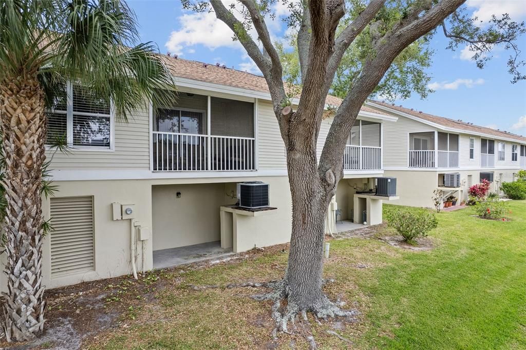 For Sale: $340,900 (2 beds, 2 baths, 920 Square Feet)