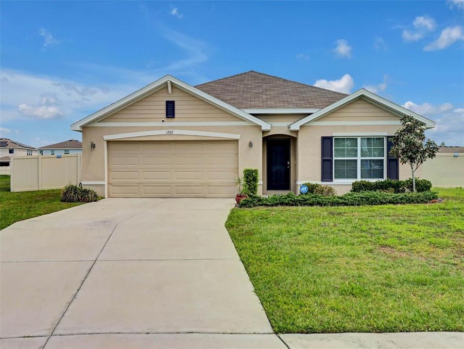 For Sale: $300,000 (4 beds, 2 baths, 1846 Square Feet)
