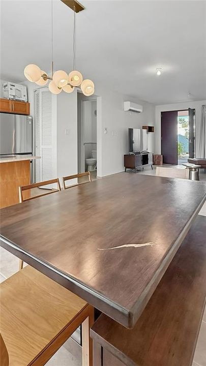 En Venta: $415,000 (3 camas, 2 baños, 1582.7 Pies cuadrados)