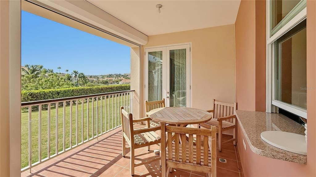 En Venta: $415,000 (3 camas, 2 baños, 1582.7 Pies cuadrados)