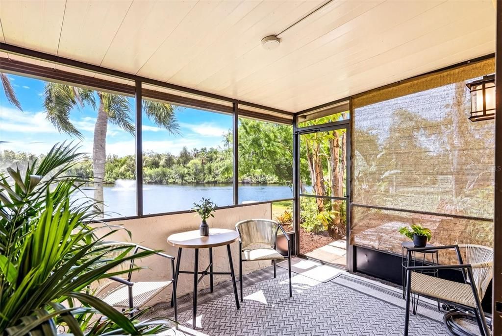 Active With Contract: $185,000 (1 beds, 1 baths, 812 Square Feet)