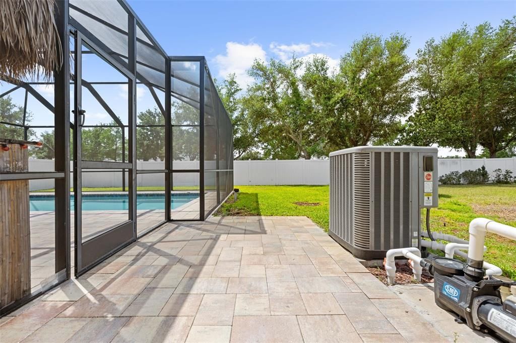 En Venta: $450,000 (4 camas, 2 baños, 2077 Pies cuadrados)