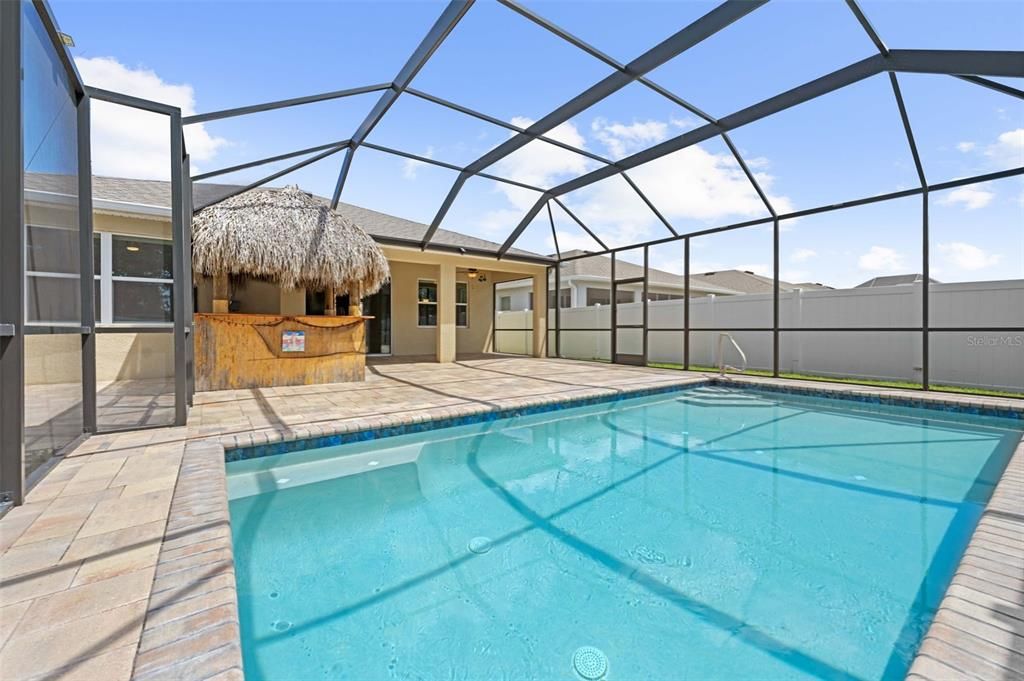 En Venta: $450,000 (4 camas, 2 baños, 2077 Pies cuadrados)