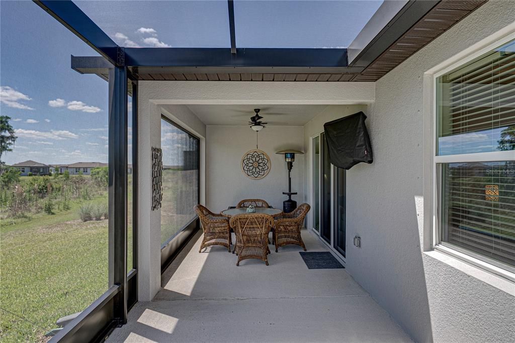 Activo con contrato: $389,900 (2 camas, 2 baños, 1400 Pies cuadrados)