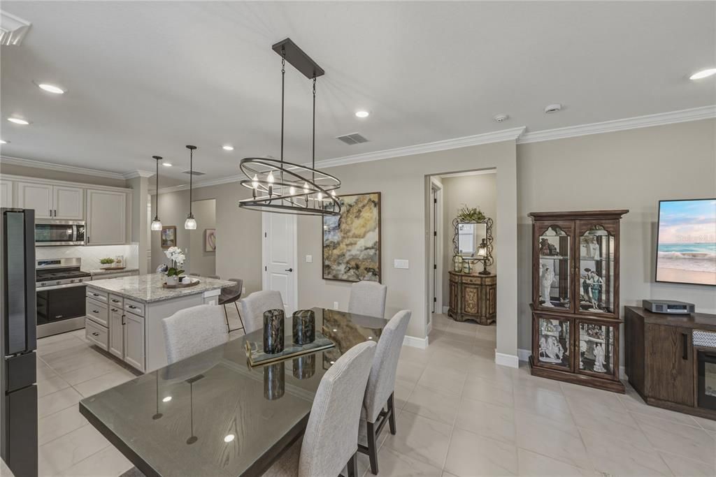 Activo con contrato: $389,900 (2 camas, 2 baños, 1400 Pies cuadrados)