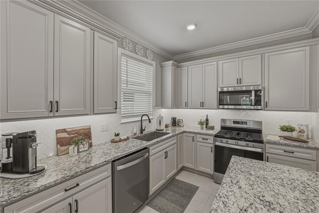 Activo con contrato: $389,900 (2 camas, 2 baños, 1400 Pies cuadrados)