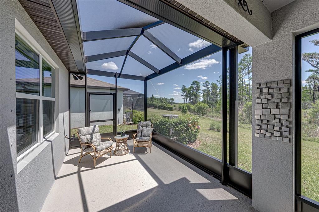 Activo con contrato: $389,900 (2 camas, 2 baños, 1400 Pies cuadrados)