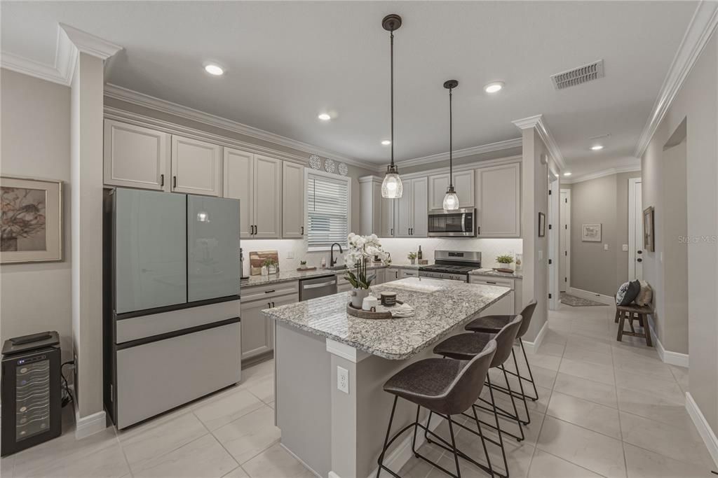 Activo con contrato: $389,900 (2 camas, 2 baños, 1400 Pies cuadrados)
