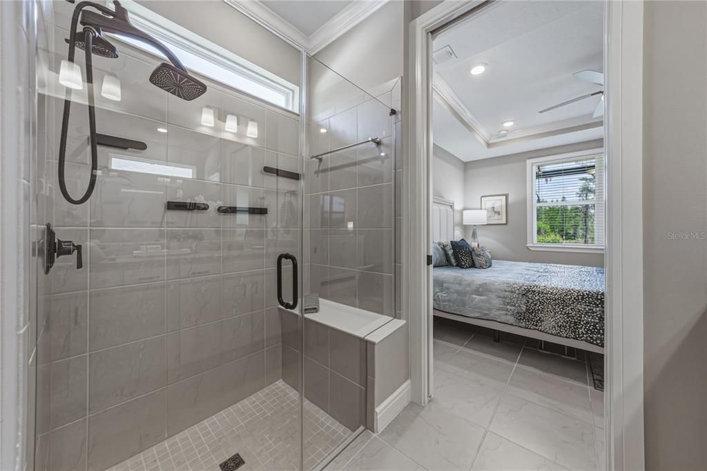 Activo con contrato: $389,900 (2 camas, 2 baños, 1400 Pies cuadrados)