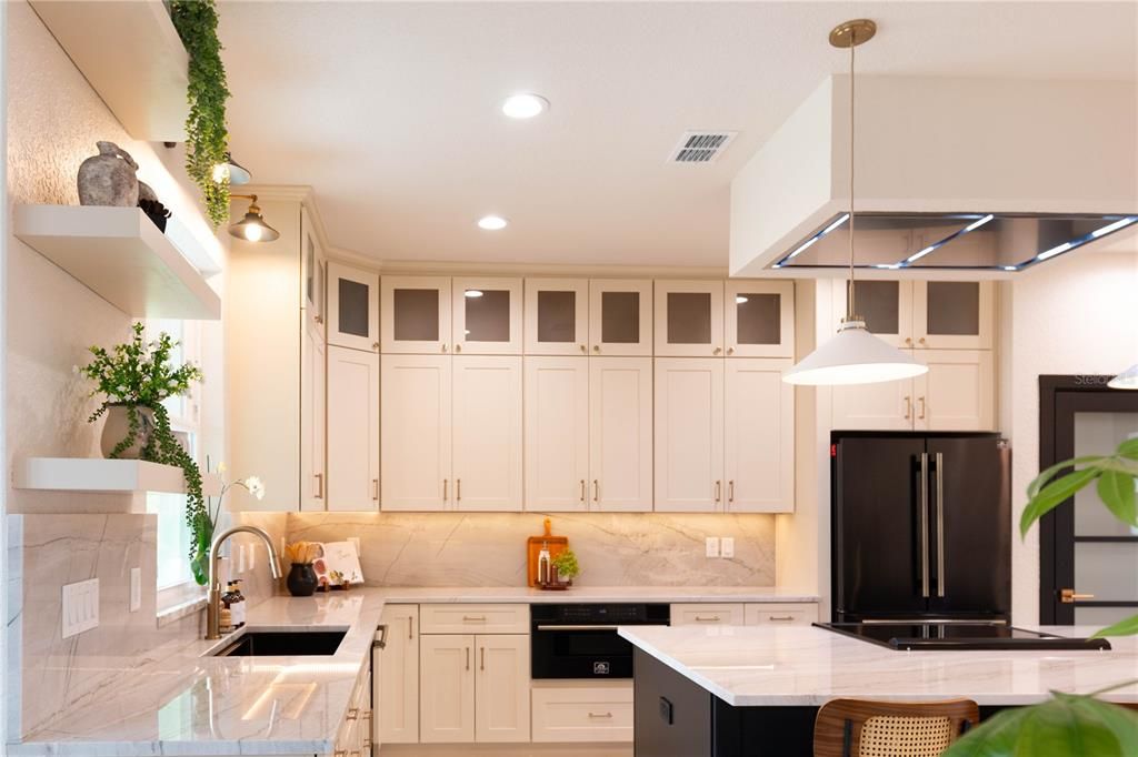 For Sale: $899,000 (4 beds, 2 baths, 1940 Square Feet)