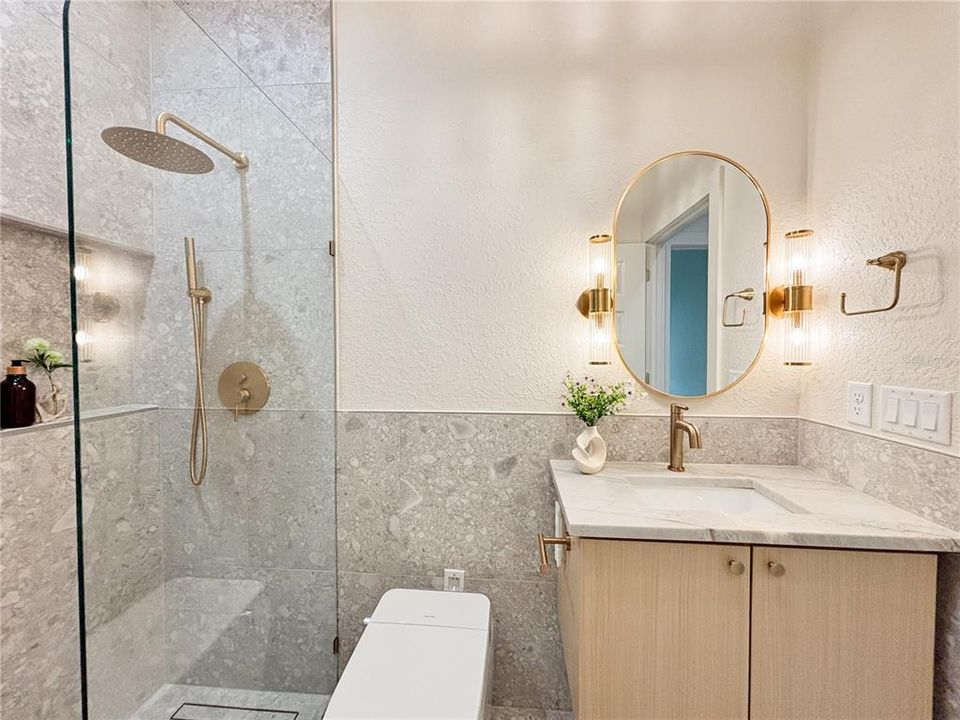 For Sale: $899,000 (4 beds, 2 baths, 1940 Square Feet)