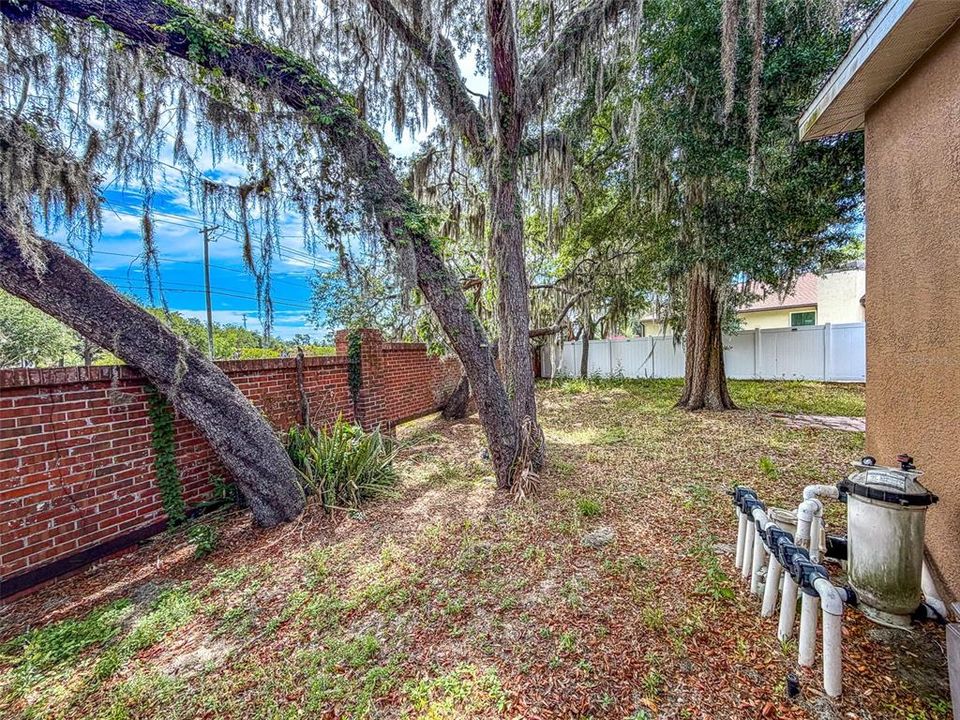 Activo con contrato: $444,990 (4 camas, 3 baños, 2720 Pies cuadrados)