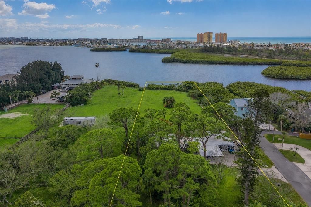 En Venta: $1,195,000 (2.00 acres)