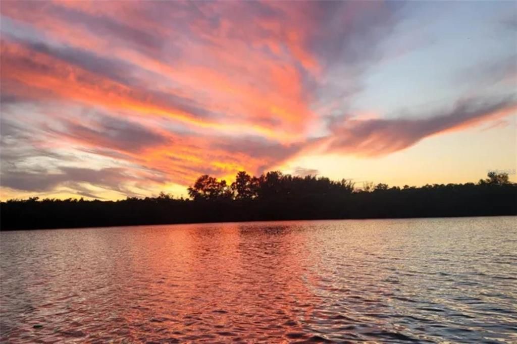 En Venta: $1,195,000 (2.00 acres)