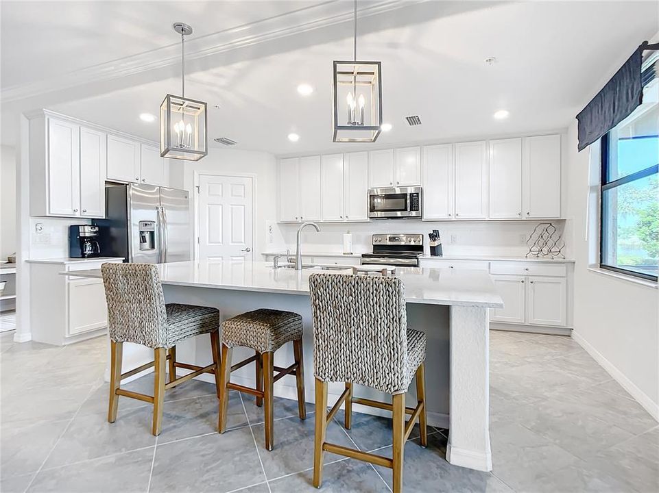 For Rent: $7,500 (3 beds, 2 baths, 1737 Square Feet)