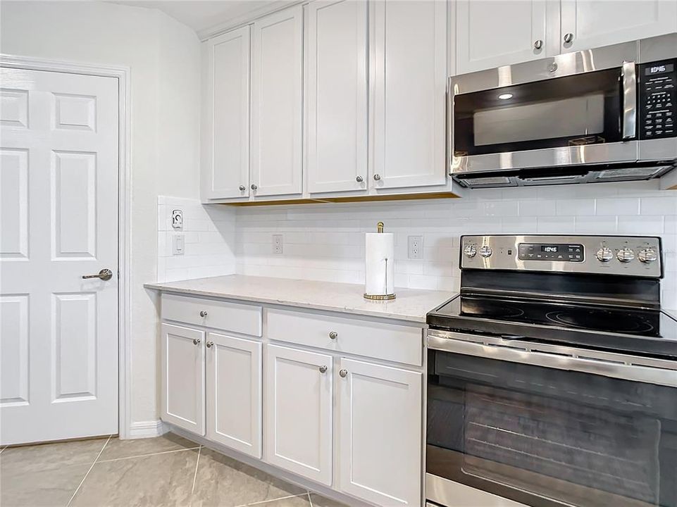For Rent: $7,500 (3 beds, 2 baths, 1737 Square Feet)