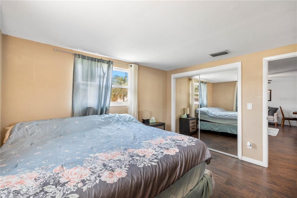 En Venta: $230,000 (2 camas, 1 baños, 1024 Pies cuadrados)
