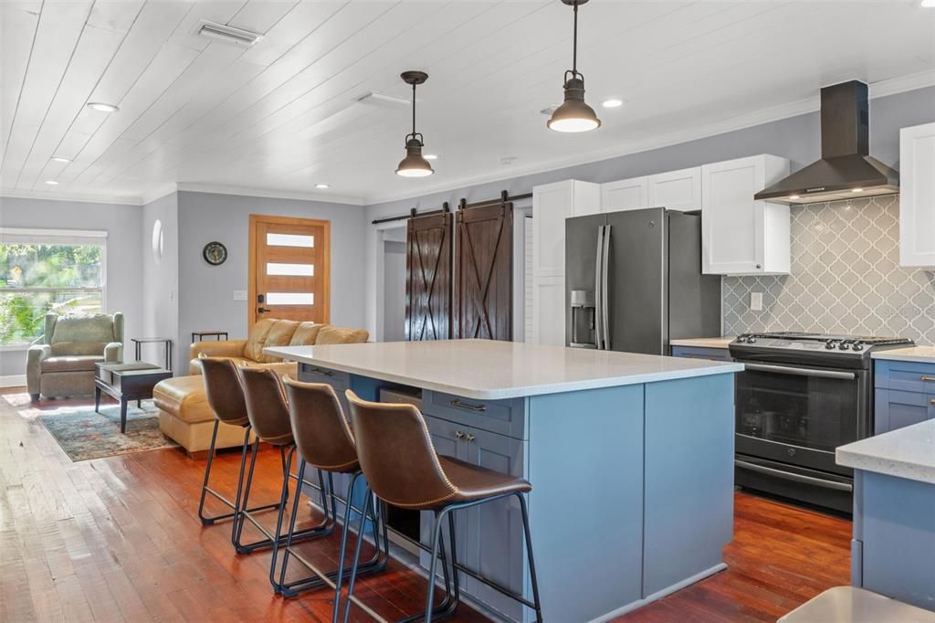 En Venta: $725,000 (3 camas, 3 baños, 1464 Pies cuadrados)