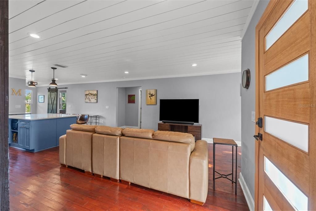En Venta: $725,000 (3 camas, 3 baños, 1464 Pies cuadrados)