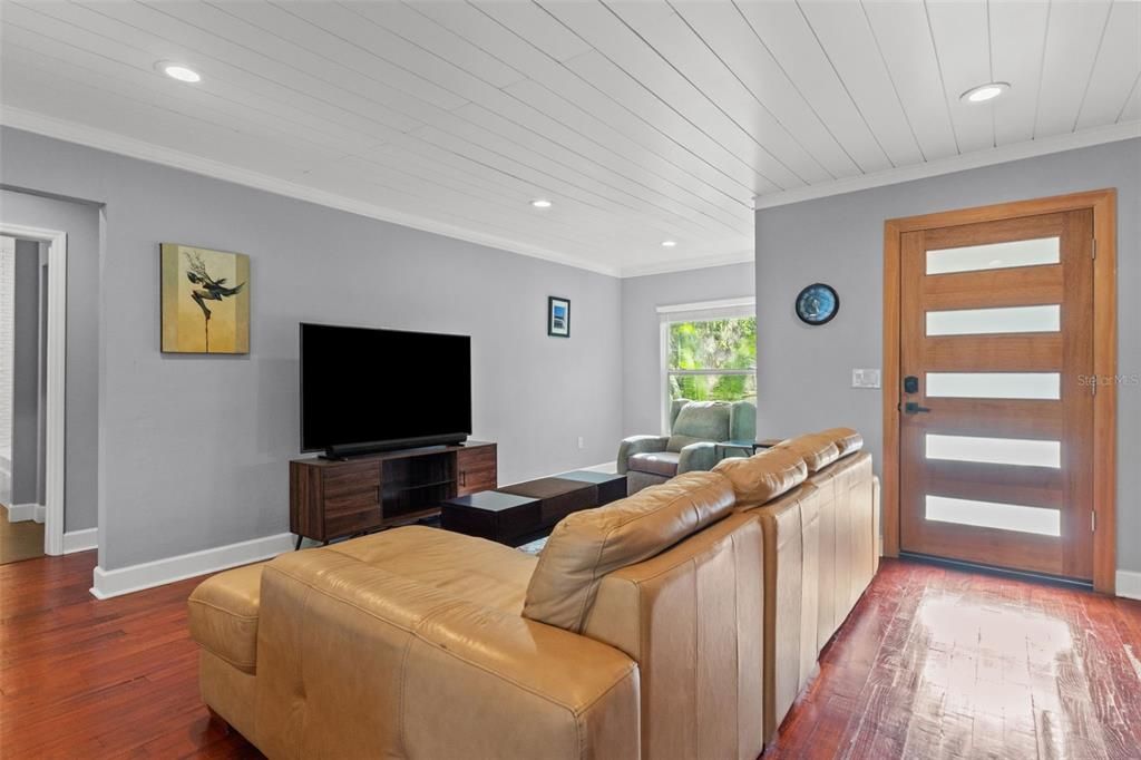 En Venta: $725,000 (3 camas, 3 baños, 1464 Pies cuadrados)