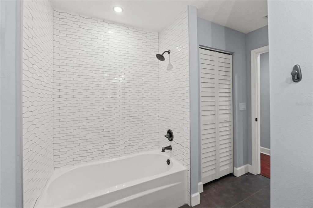 En Venta: $725,000 (3 camas, 3 baños, 1464 Pies cuadrados)