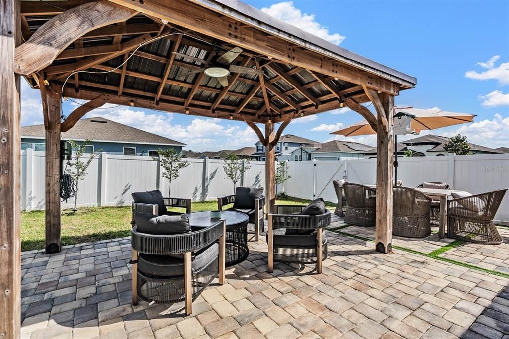 En Venta: $489,000 (4 camas, 2 baños, 2017 Pies cuadrados)