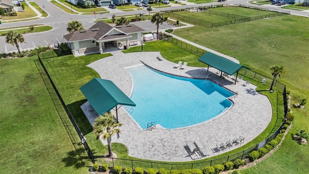 En Venta: $489,000 (4 camas, 2 baños, 2017 Pies cuadrados)