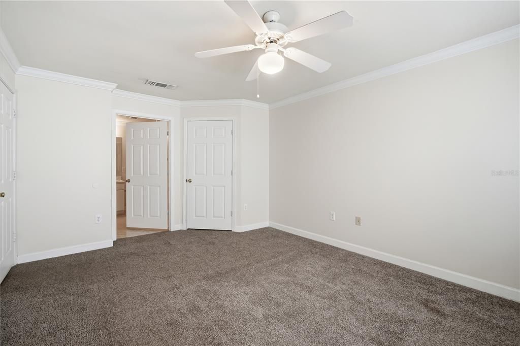 В аренду: $1,395 (2 спален, 1 ванн, 1050 Квадратных фут)