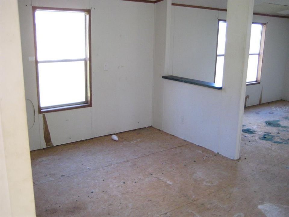 Active With Contract: $175,000 (4 beds, 2 baths, 1690 Square Feet)