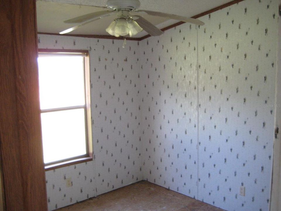 Active With Contract: $175,000 (4 beds, 2 baths, 1690 Square Feet)